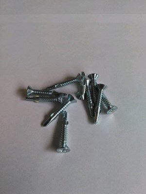 WKRET SAM..WSDSK4,8X32 100SZT.