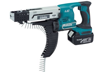 WKRETARKA Z MAGAZYNKIEM 18V  MAKITA